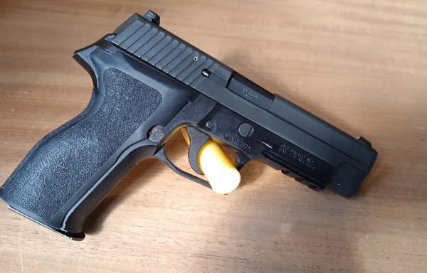 SIG SAUER P226 DAO; .40 S&W
